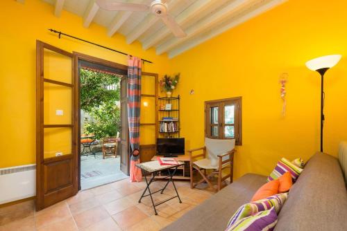 Serene House,Beautiful Garden in Old Town