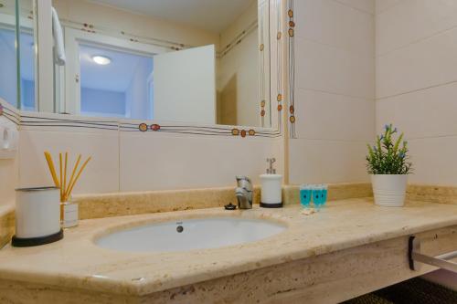 Ένα μπάνιο στο Apartamento Sea Views Rota