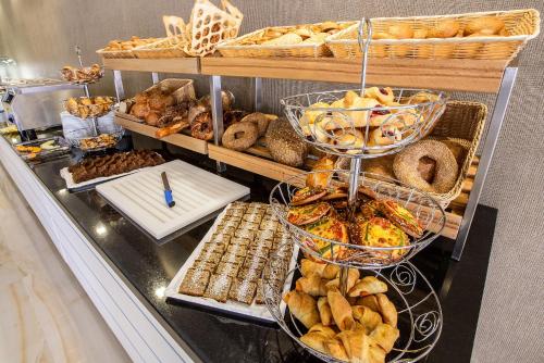 Jídlo v hotelu nebo okolí