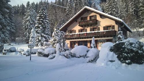 Gallery image of Chambres d'Hôtes des Cascades St-Nicolas in Kruth