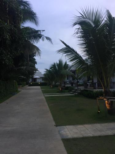 Κήπος έξω από το Bulan Villa rayong