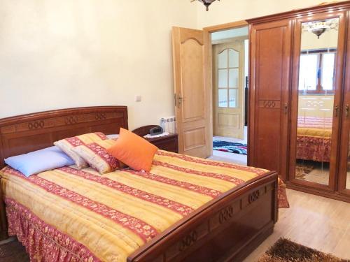 Giường trong phòng chung tại Casa da Quinta da Prelada Simão