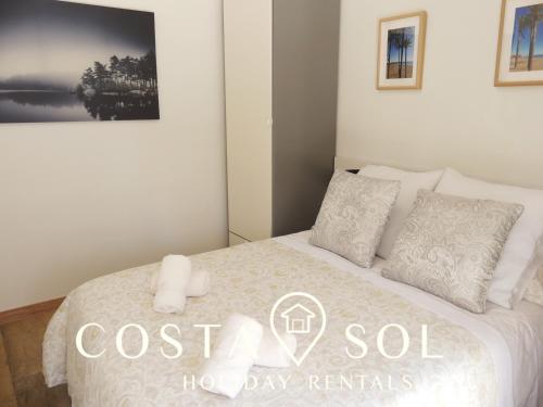 LA CARIHUELA TORREMOLINOS - STUDIO 3 - COSTA SOL HOLIDAY RENTALS