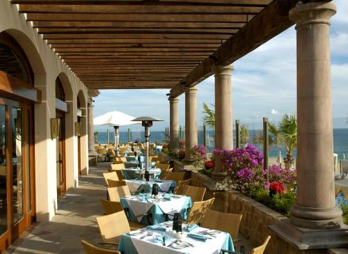 Restaurace v ubytování Pueblo Bonito Sunset Beach Golf & Spa Resort - All Inclusive