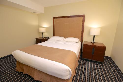Medicine Hat Suites – Photos 2