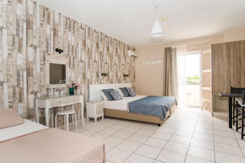 Gallery image of Silver Sun Studios & Apartments in Malia