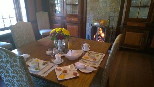 A restaurant or other place to eat at Welgelegen Manor - Balfour Mpumalanga