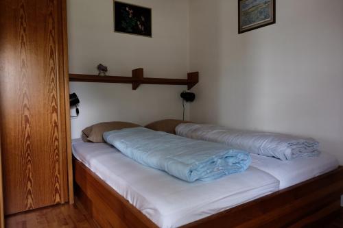 Ένα ή περισσότερα κρεβάτια σε δωμάτιο στο Holiday park- Scout