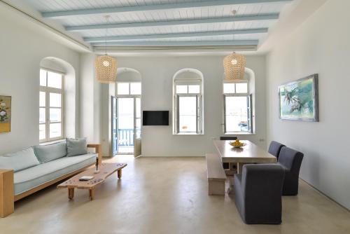 ミコノス・シティにあるWhite Memories, seafront luxury apartment Mykonosのギャラリーの写真