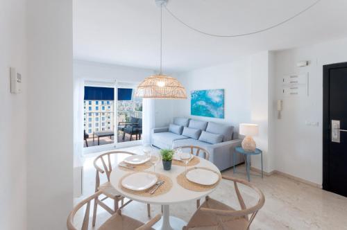 Ruang duduk di Calmo Singular Apartments