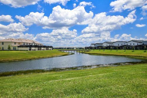 H - New 2 Bedroom Condo - 5 Miles to Disney - Free Water Park photo 71