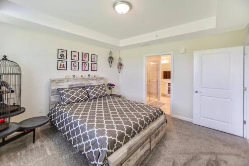 H - New 2 Bedroom Condo - 5 Miles to Disney - Free Water Park photo 37