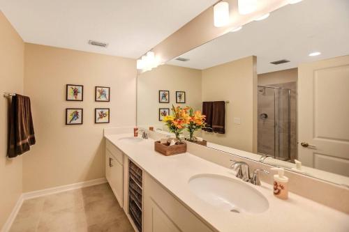 H - New 2 Bedroom Condo - 5 Miles to Disney - Free Water Park photo 43