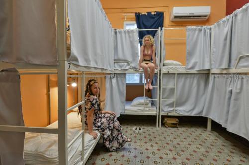 Кровать или кровати в номере Roger's Hostel Tel Aviv (age 18-45)