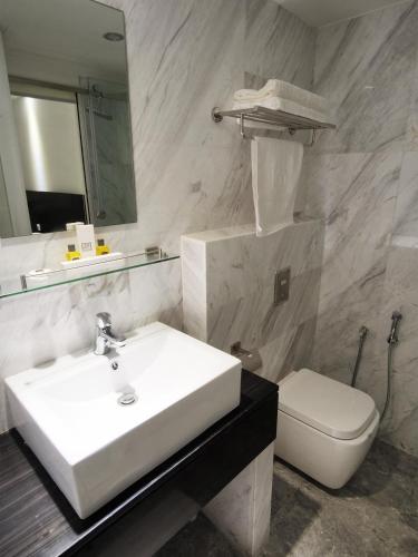 Ένα μπάνιο στο InnB Park Hotel