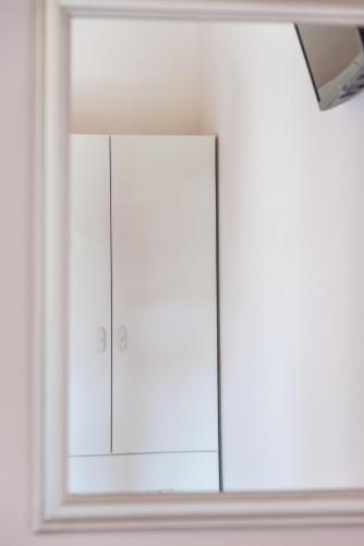 Gambar di galeri bagi Nikos & Vivi Studios di Perivólion