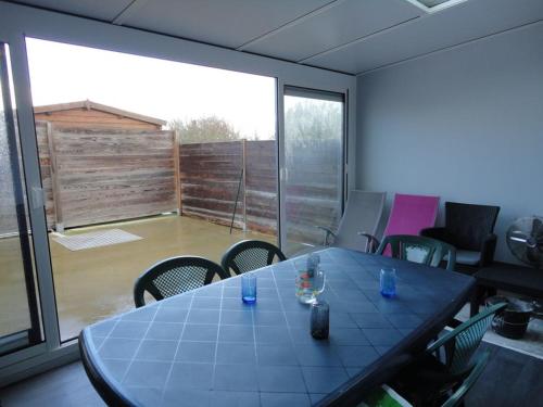 Photo de la galerie de l'établissement Maison 2 chambres au calme, à Saint-Jean-de-Monts