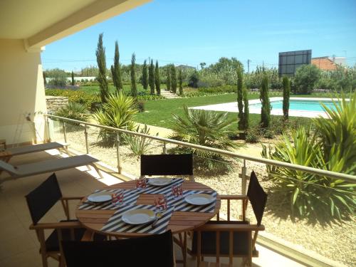 Πισίνα στο ή κοντά στο Apartamento Claudia