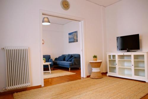 Old Town Apartment next to Seafront Promenade