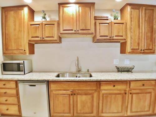 Sarasota - Gulf Gate Estates 3302 – Photos 2