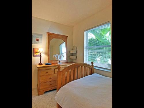 Sarasota - Gulf Gate Estates 3302 – Photos 3