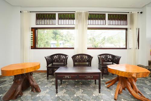 Χώρος καθιστικού στο Defada Village Bromo at Desa Wisata Bromo Mitra RedDoorz