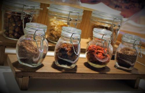 Makanan di atau berdekatan hotel