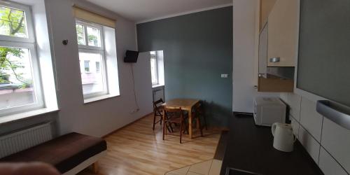 Kuchyň nebo kuchyňský kout v ubytování 999 Aparthostel