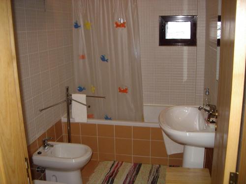 Bilik mandi di Casa do Castanheiro