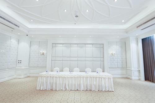 Zona business o sala conferenze di The Empress Premier Chiang Mai