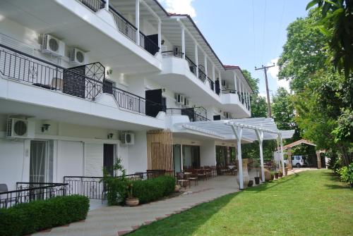 Gallery image of Milies Apartments in Stavros