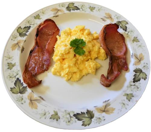 Food at or somewhere near the bed & breakfast 