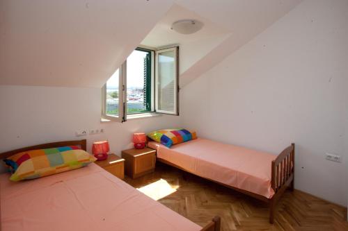 Yacht Beach Apartments