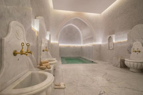 Et badeværelse på Cristal Amaken Hotel Riyadh