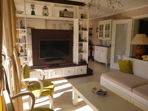 Gallery image of Vila Elida in Tragjas