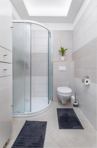 Apartment R & Z-Brand new family apartment with a spacious yard