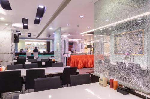 Εστιατόριο ή άλλο μέρος για φαγητό στο Gusto Pratunam Hotel