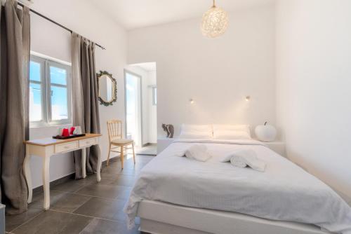 Uma cama ou camas num quarto em Katris Apartments