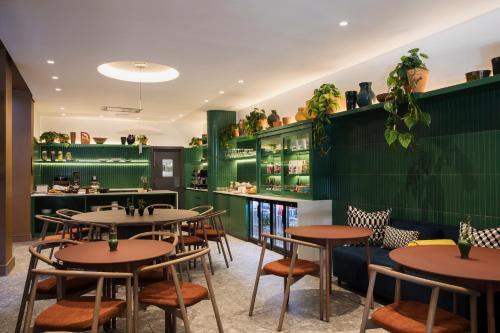 Posezení v ubytování Home Suite Hotels Rosebank
