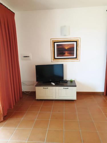 Μια τηλεόραση ή/και κέντρο ψυχαγωγίας στο Residence Ataras