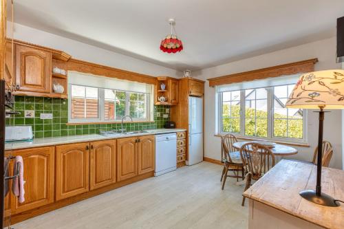 Kuchyň nebo kuchyňský kout v ubytování Shearwater Self Catering
