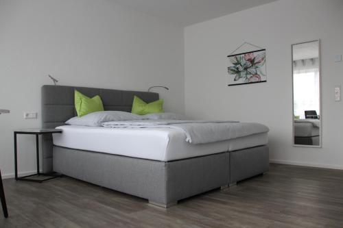 Postel nebo postele na pokoji v ubytování Rainer Appartements