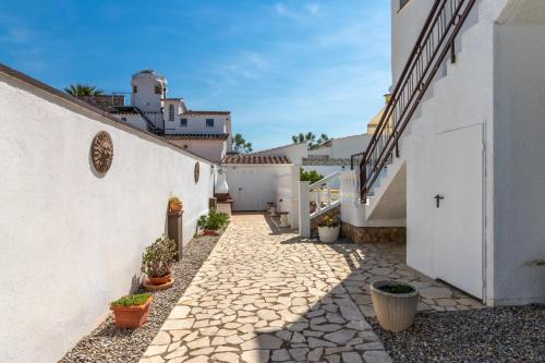 Goldhome - Montseny 11 - Private heated pool