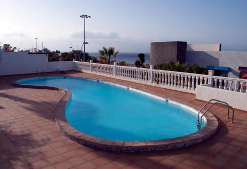 Swimmingpoolen hos eller tæt på Beach Apartment Puerto del Carmen Apt 20