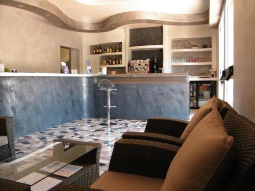 Фоайе или бар в Hotel Ogliastra
