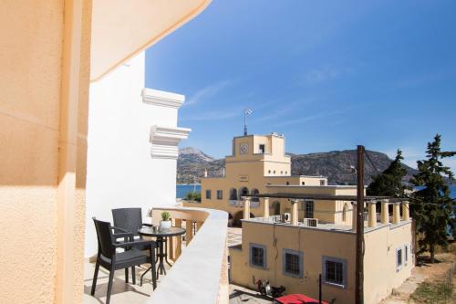 - une vue depuis le balcon d'une maison dans l'établissement Porfyris Studios and Apartments, à Karpathos