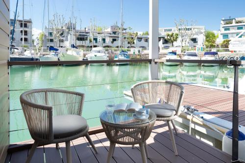 Gallery image of Portoverde Luxury Houseboat in Misano Adriatico