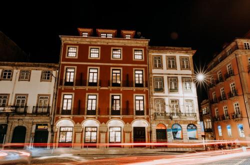 Exmo Hotel by Olivia — Property building