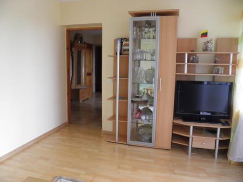TV in/ali zabaviščno središče v nastanitvi Butas Pijus