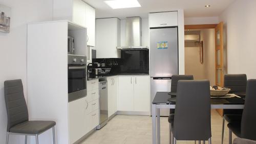 Kuchyňa alebo kuchynka v ubytovaní Apartament Margarit
